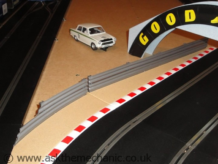 scalextric-crash-barriers