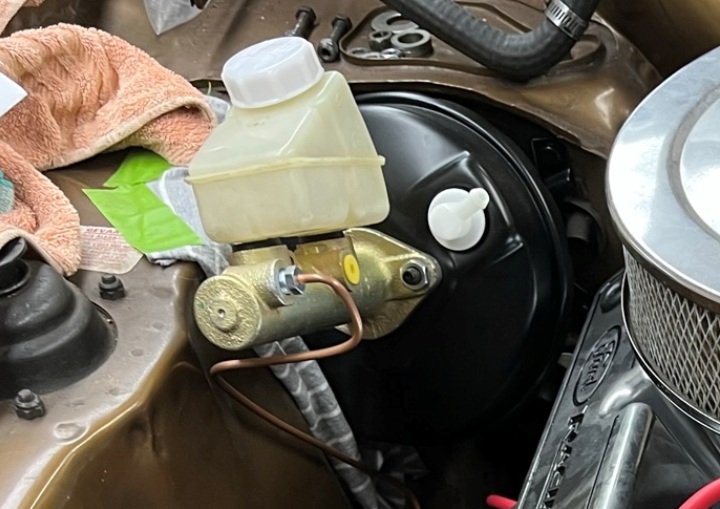Capri 2.0L Servo