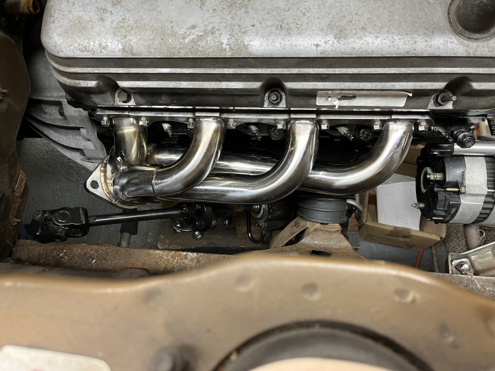 Capri V8 Exhaust Manifold