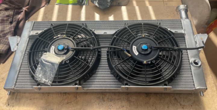 V8 Capri Radiator