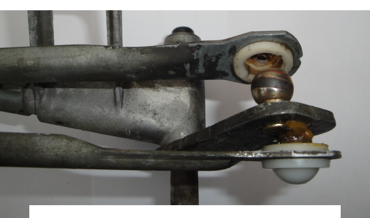 Worn Wiper Linkage